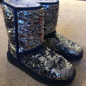 Navy blue/silver sequence Uggs